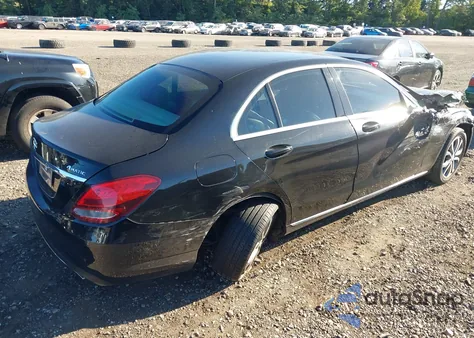 2016 Mercedes-Benz C 300 4Matic из США, поврежденный, VIN 55SWF4KB7GU175922